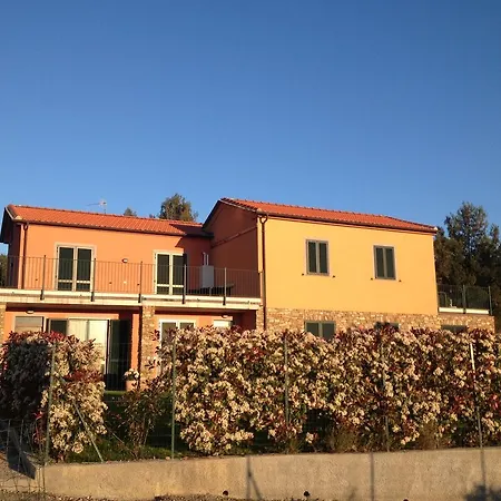 Casa Vacanza Il Caminetto Diano Marina
